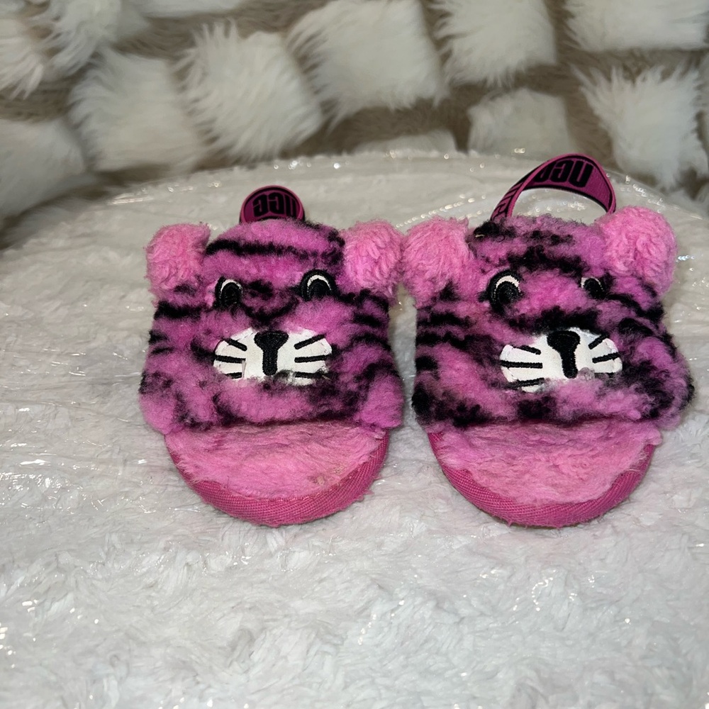 UGG Pink Tiger Plush Slippers 10C